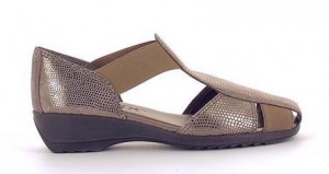 pies hinchados zapatos